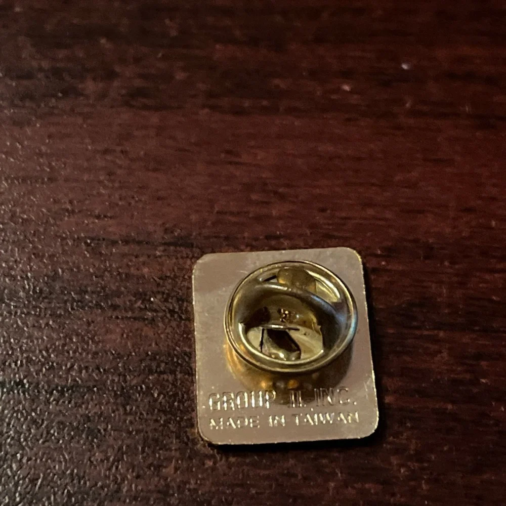Vintage McDonald’s‎ 30 Seconds Hot And Fast Employee Lapel Hat Pin